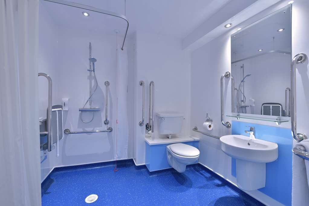 Travelodge Cameron Toll Hotel EDI Zimmer foto